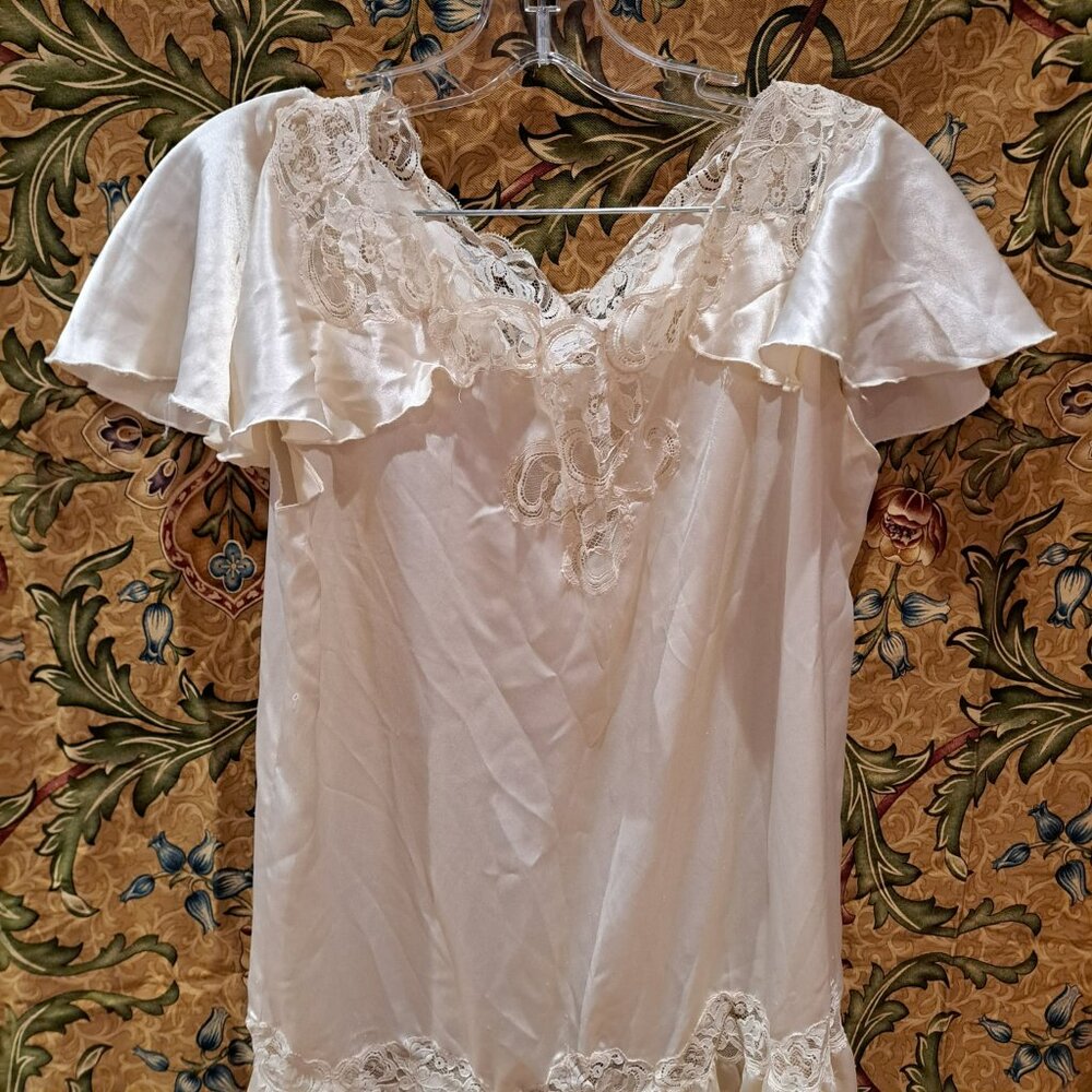 Oscar de la renta for swirl white cream nightgown